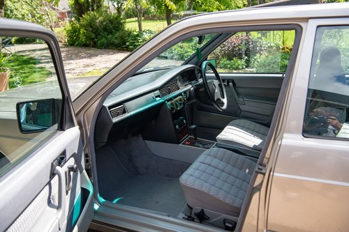 1991 Mercedes-Benz 190E (W201) à venda (imagem 41 de 212)