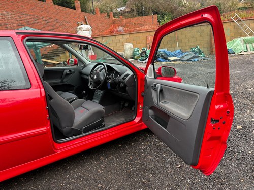 2001 Volkswagen Polo Mk3 1.6 GTI à venda (imagem 32 de 345)