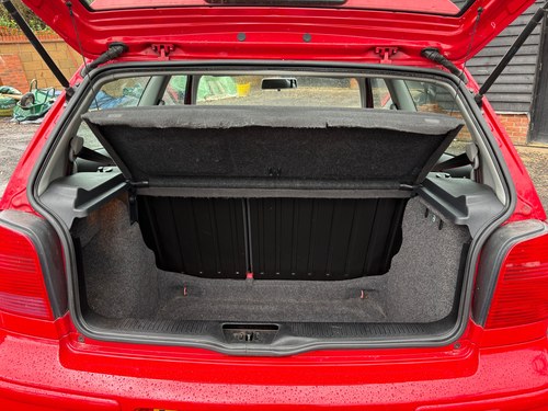 2001 Volkswagen Polo Mk3 1.6 GTI à venda (imagem 114 de 345)