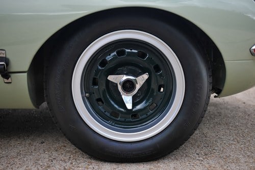 1962 Jaguar E-Type Series 1 3.8-Litre FHC Flat Floor FIA Class GTS12 Specification For Sale (picture 23 of 179)