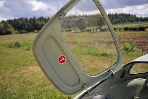 1962 Jaguar E-Type Series 1 3.8-Litre FHC Flat Floor FIA Class GTS12 Specification For Sale (picture 48 of 179)