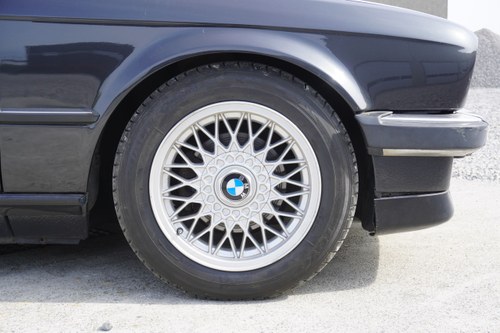 1986 BMW 325I Cabriolet E30 Te koop (foto 43 van 145)
