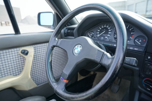 1986 BMW 325I Cabriolet E30 Te koop (foto 48 van 145)