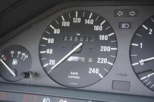 1986 BMW 325I Cabriolet E30 Te koop (foto 55 van 145)