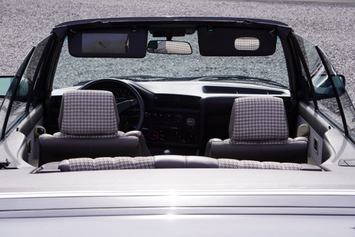 1986 BMW 325I Cabriolet E30 Te koop (foto 79 van 145)