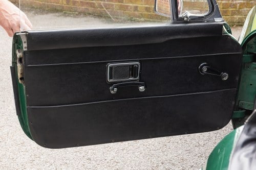 1968 MG MGC Te koop (foto 18 van 123)