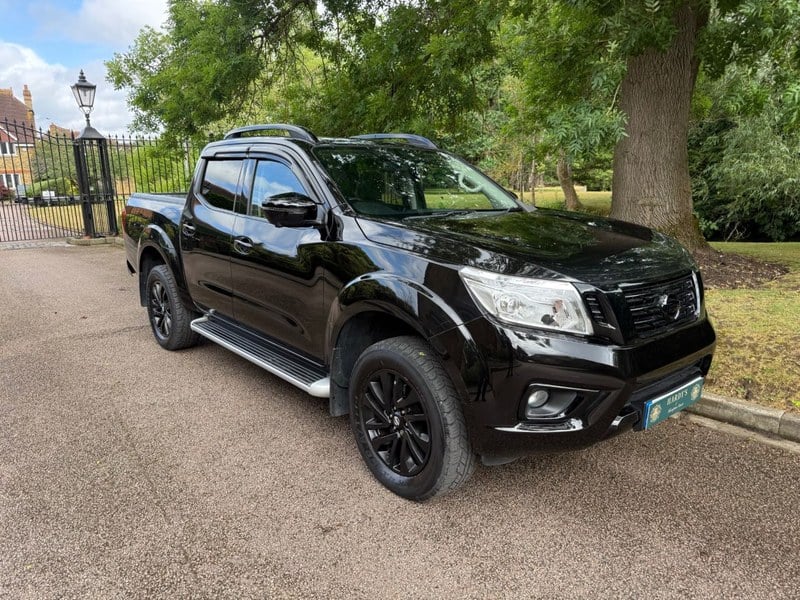 2018 Nissan Navara - 2 2018 Nissan Navara - 2