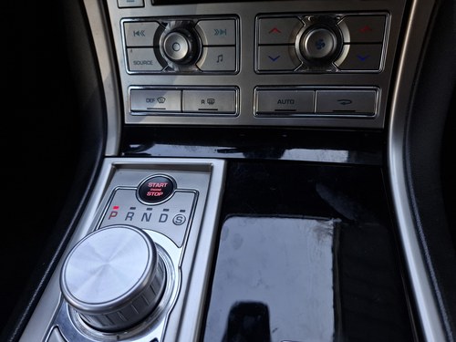 2010 Jaguar XFR X250 En venta (imagen 41 de 129)