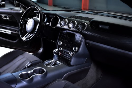 2018 Ford Mustang EcoBoost Coupe Te koop (foto 43 van 76)