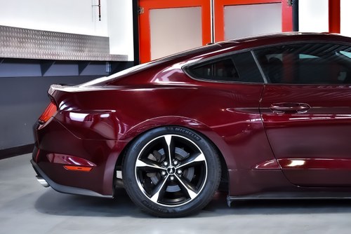 2018 Ford Mustang EcoBoost Coupe Te koop (foto 54 van 76)
