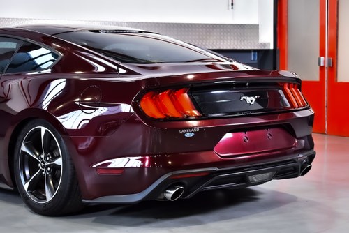 2018 Ford Mustang EcoBoost Coupe Te koop (foto 66 van 76)