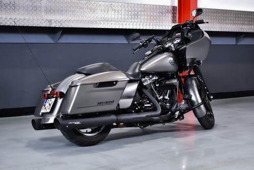 2017 Harley-Davidson Road Glide For Sale (picture 8 of 46)
