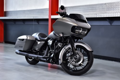 2017 Harley-Davidson Road Glide For Sale (picture 11 of 46)
