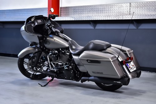 2017 Harley-Davidson Road Glide For Sale (picture 19 of 46)