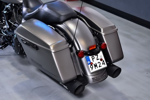2017 Harley-Davidson Road Glide For Sale (picture 21 of 46)
