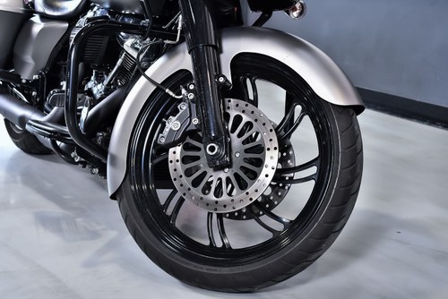 2017 Harley-Davidson Road Glide For Sale (picture 32 of 46)