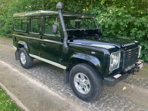 2006 Land Rover Defender 110 Station Wagon till salu (bild 1 av 80)