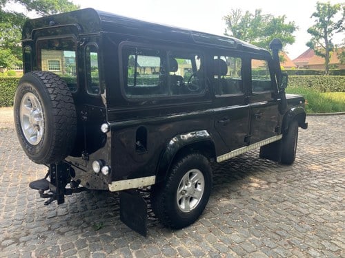 2006 Land Rover Defender 110 Station Wagon till salu (bild 5 av 80)