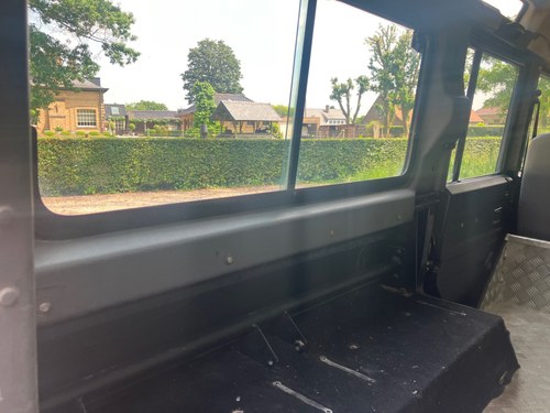 2006 Land Rover Defender 110 Station Wagon till salu (bild 25 av 80)