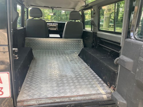 2006 Land Rover Defender 110 Station Wagon till salu (bild 31 av 80)