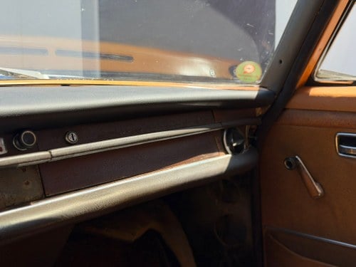 1967 Mercedes-Benz 280 SE (W108) à venda (imagem 27 de 61)