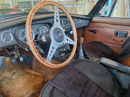 1971 MG B GT à vendre (picture 11 of 17)