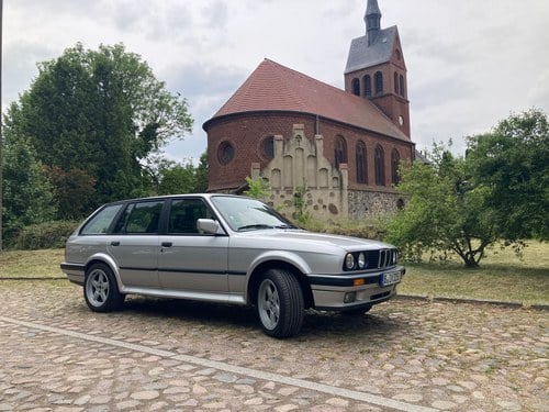 1990 BMW 325iX Touring Manual E30 For Sale (picture 3 of 197)