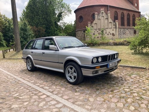 1990 BMW 325iX Touring Manual E30 For Sale (picture 19 of 197)