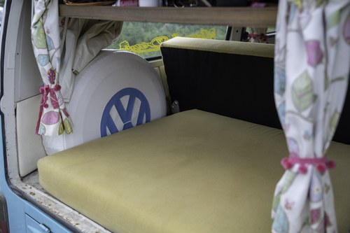 1973 Volkswagen T2 Camper Van RHD For Sale (picture 82 of 151)