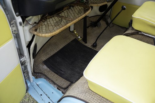 1973 Volkswagen T2 Camper Van RHD For Sale (picture 31 of 151)
