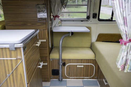 1973 Volkswagen T2 Camper Van RHD For Sale (picture 43 of 151)