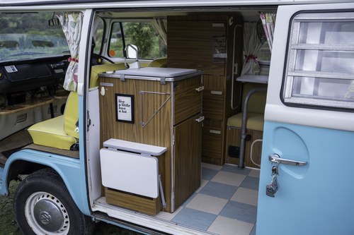 1973 Volkswagen T2 Camper Van RHD For Sale (picture 48 of 151)