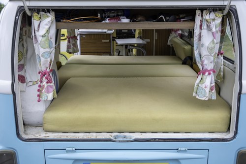 1973 Volkswagen T2 Camper Van RHD For Sale (picture 70 of 151)