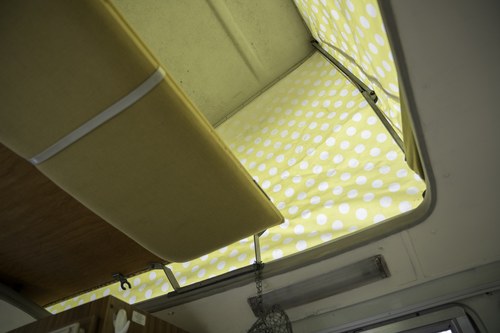 1973 Volkswagen T2 Camper Van RHD For Sale (picture 77 of 151)