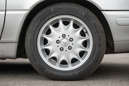 1997 Mercedes-Benz SL280 R129 Te koop (foto 46 van 185)