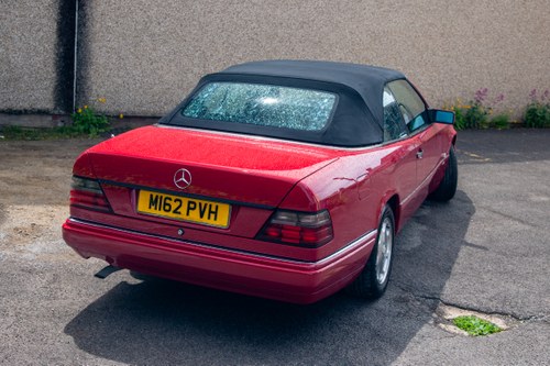 1994 Mercedes Benz E220 Sportline Cabriolet A124 à vendre (picture 19 of 180)