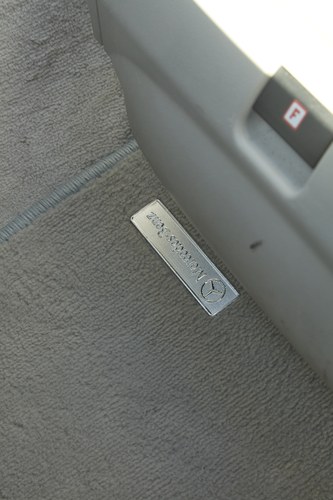 2003 Mercedes-Benz SL350 R230 Te koop (foto 134 van 269)