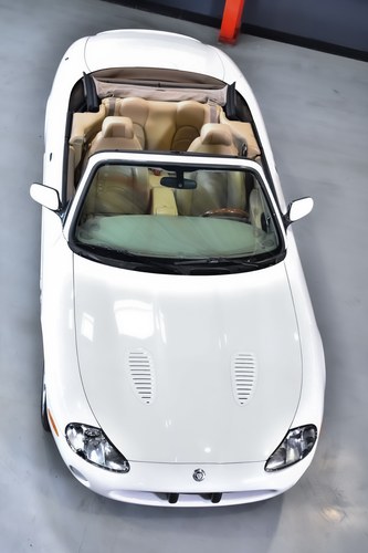 2001 Jaguar XKR Convertible X100 till salu (bild 11 av 79)