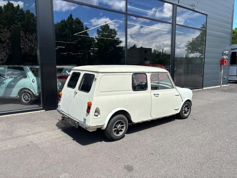 1975 Mini Van - 2 1975 Mini Van - 2