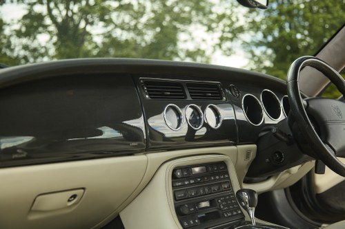 2005 Jaguar XK8 4.2S ‘White Badge’ X100 till salu (bild 87 av 207)