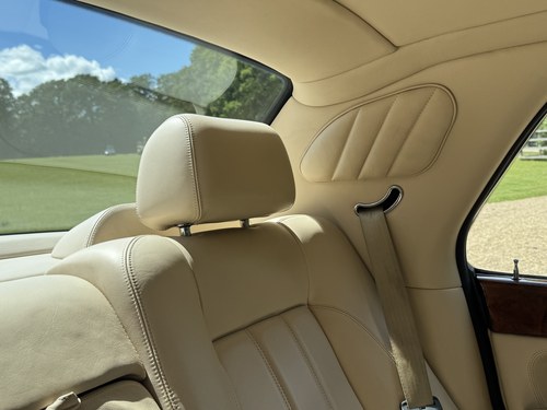 2002 Bentley Arnage R Te koop (foto 59 van 171)