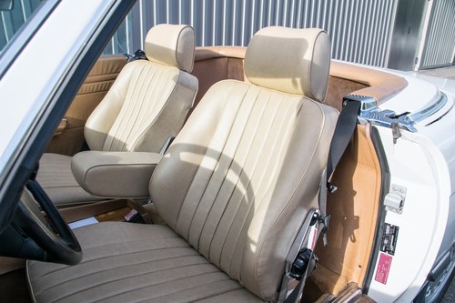 1986 Mercedes-Benz 560 SL R107 à vendre (picture 19 of 201)