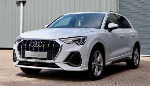 2019 Audi Q3 2.0 TFSI 45 S line S Tronic quattro Euro 6 (s/s Te koop