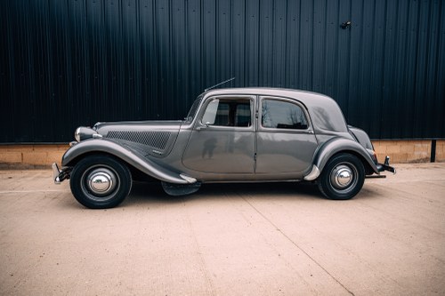 1955 Citroën Traction Avant Big 15 à vendre (picture 9 of 156)