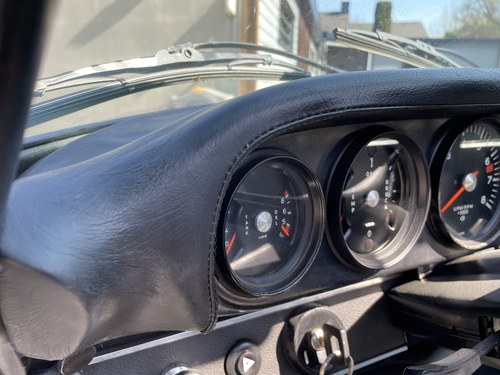 1972 Porsche 911T 2.4 Targa ‘Olklappe’ For Sale (picture 39 of 126)