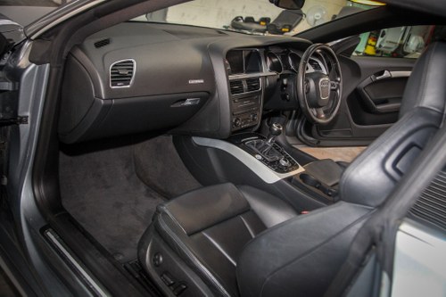 2010 Audi S5 Quattro Manual B8 Te koop (foto 21 van 95)