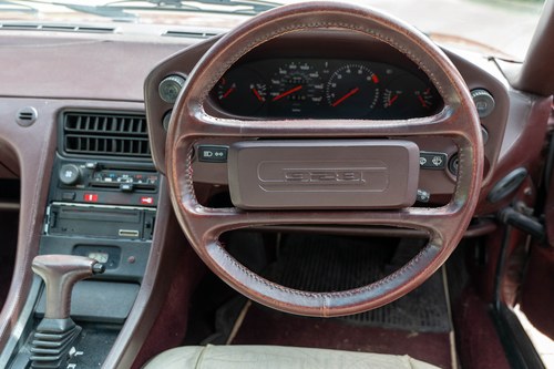 1986 Porsche 928 zum Verkauf (Bild 40 von 114)