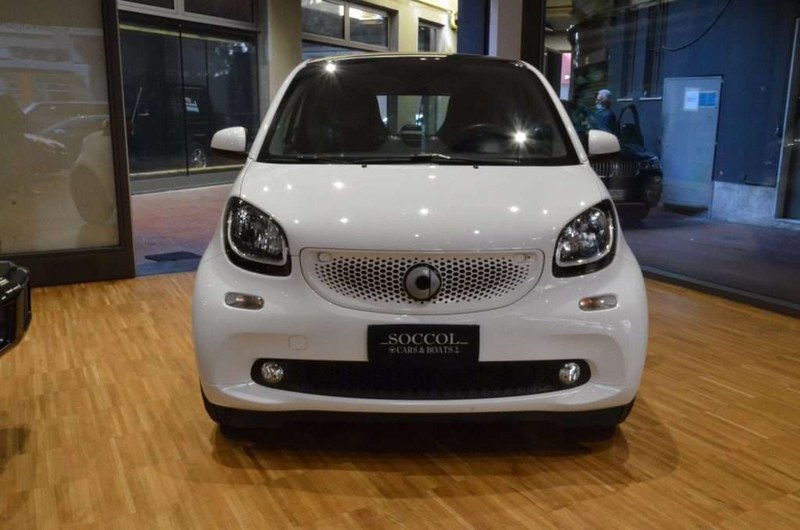 2019 Smart Fortwo - 2 2019 Smart Fortwo - 2