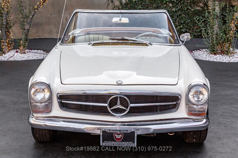 1966 Mercedes 230 - 2 1966 Mercedes 230 - 2