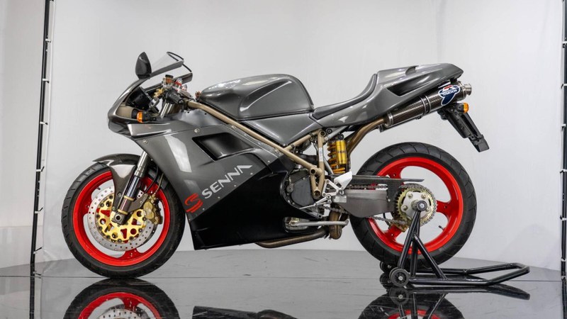 1995 Ducati 916 - 2 1995 Ducati 916 - 2